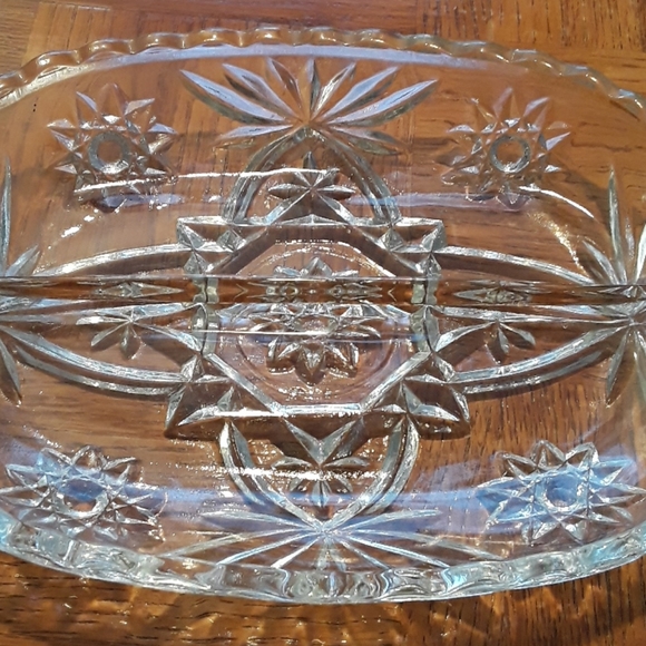 🍪TRADED🍪Crystal divided dish w/ serving handles - Picture 6 of 12